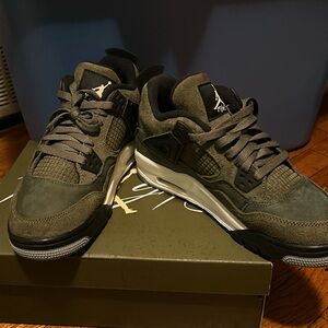 Air Jordan 4s Retro. Never Worn.